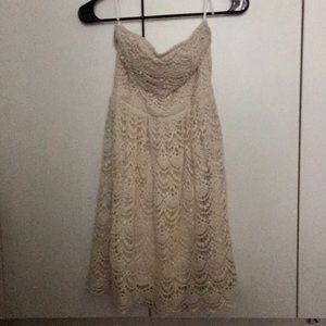 Vanity Lace Strapless Dress ☀️ size small